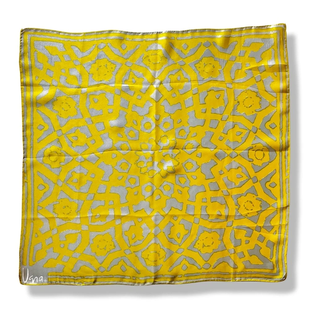 Vera Neumann head scarf